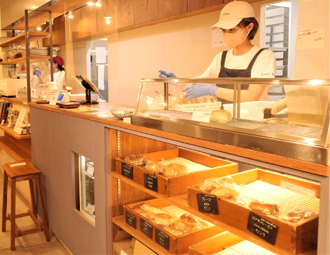 お客様と従業員の安全を守りながら営業するには…