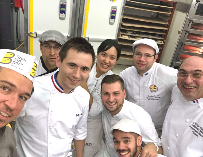 Fête du pain(パンの祭典)」で一緒にパンを作ったメンバー