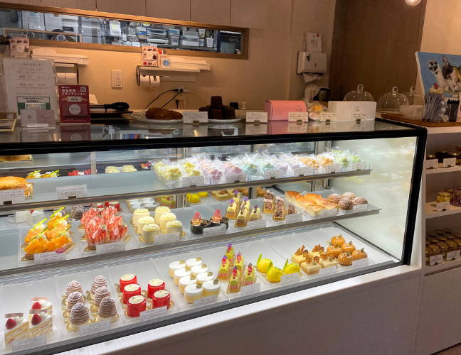 ドゥ ボンヌ オーギュル店内